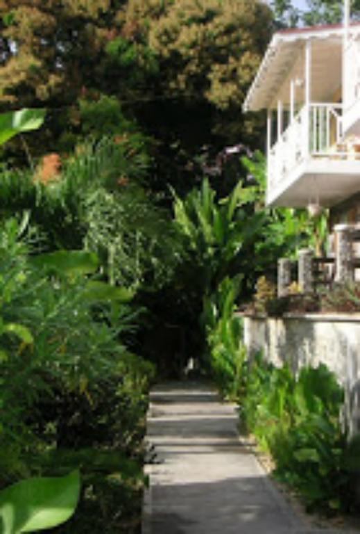 Calibishie Lodges Hotel Exterior photo
