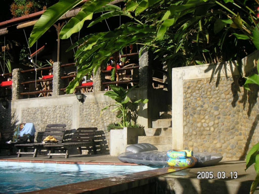 Calibishie Lodges Hotel Exterior photo